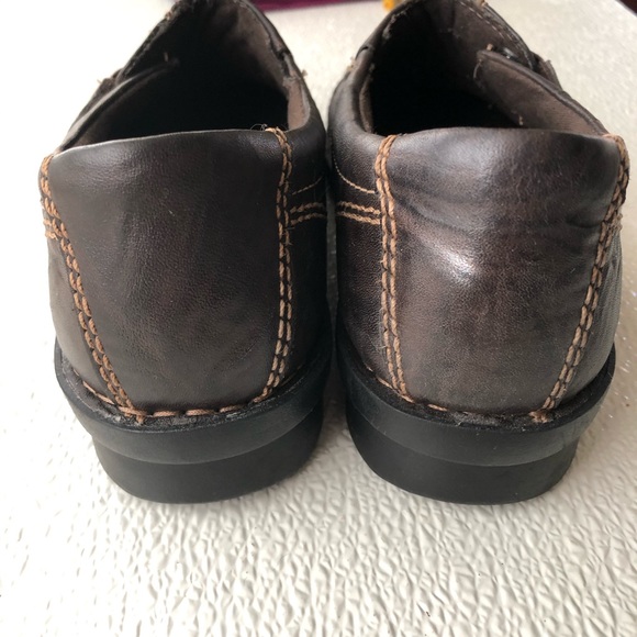 COPY - Clarks women’s brown shoes Sz 8M - Picture 4 of 6